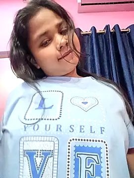 Snapshot of Aaradhya_Sharma chatting on 02-24-26, 09:35 Aaradhya Sharma online show from 02-24-26, 09:35