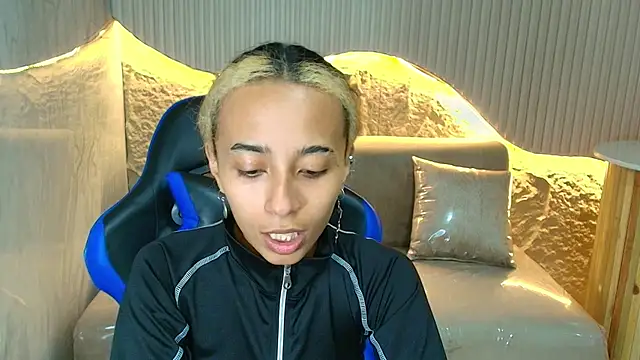 Agnis ink r online show from 11-12-25, 01:11