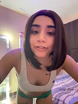 Snapshot of Ariovalle chatting on 11-19-25, 05:18 Ariovalle online show from 11-19-25, 05:18