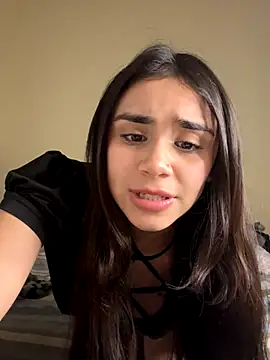 Snapshot of Ariovalle chatting on 12-18-25, 07:58 Ariovalle online show from 12-18-25, 07:58