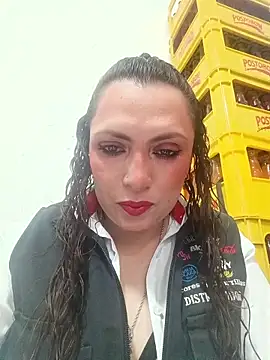 Snapshot of VERONICA__03 chatting on 10-03-25, 03:31 VERONICA 03 online show from 10-03-25, 03:31