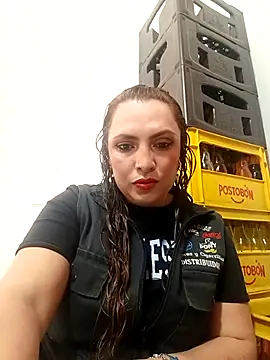 Snapshot of VERONICA__03 chatting on 10-17-25, 01:35 VERONICA 03 online show from 10-17-25, 01:35
