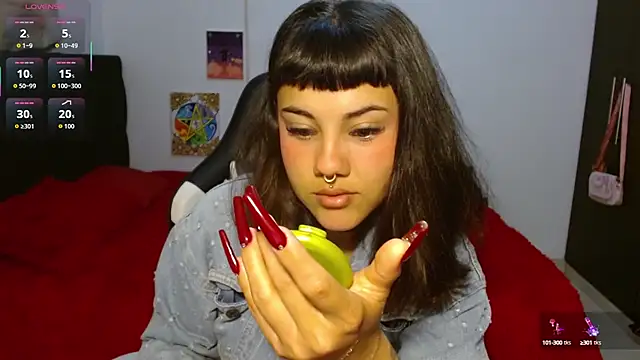 Snapshot of Divinejewel444 chatting on 09-29-25, 09:03 Divinejewel444 online show from 09-29-25, 09:03