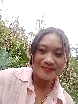 Snapshot of lusy-bae chatting on 09-28-25, 01:22 lusy-bae online show from 09-28-25, 01:22