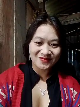 Snapshot of lusy-bae chatting on 11-04-25, 12:32 lusy-bae online show from 11-04-25, 12:32