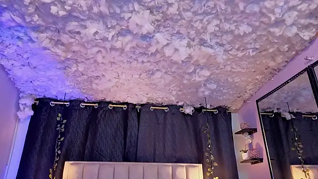 melody-rouss online show from 09-18-25, 03:30