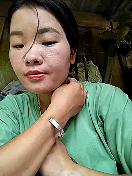 lylylove online show from 09-17-25, 03:41