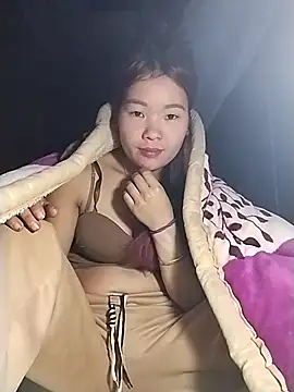 lylylove online show from 11-28-25, 10:07