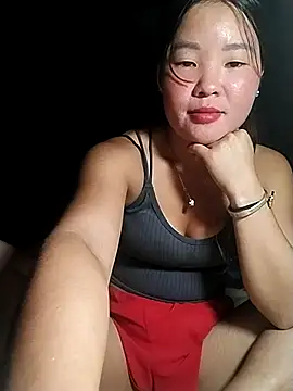 Snapshot of lylylove chatting on 07-19-26, 01:26 lylylove online show from 07-19-26, 01:26