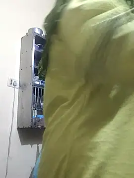 Snapshot of ARPITAGOYAL143 chatting on 11-19-25, 05:51 ARPITAGOYAL143 online show from 11-19-25, 05:51