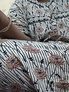 Snapshot of ARPITAGOYAL143 chatting on 11-22-25, 06:01 ARPITAGOYAL143 online show from 11-22-25, 06:01