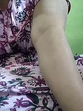 Snapshot of ARPITAGOYAL143 chatting on 12-05-25, 06:55 ARPITAGOYAL143 online show from 12-05-25, 06:55