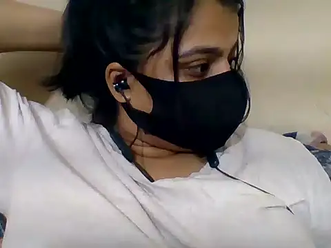 Vaani Singha online show from 05-18-26, 01:17