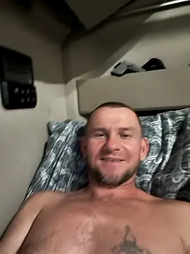Snapshot of RoadDaddyXL chatting on 09-22-25, 07:16 RoadDaddyXL online show from 09-22-25, 07:16