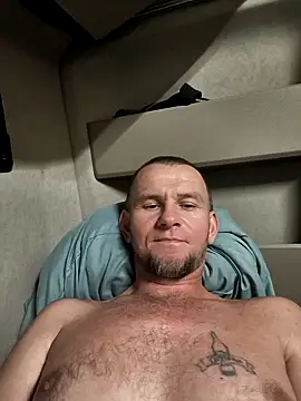 Snapshot of RoadDaddyXL chatting on 09-24-25, 02:48 RoadDaddyXL online show from 09-24-25, 02:48