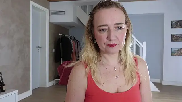 Blue Angel Sweet online show from 10-02-25, 03:57