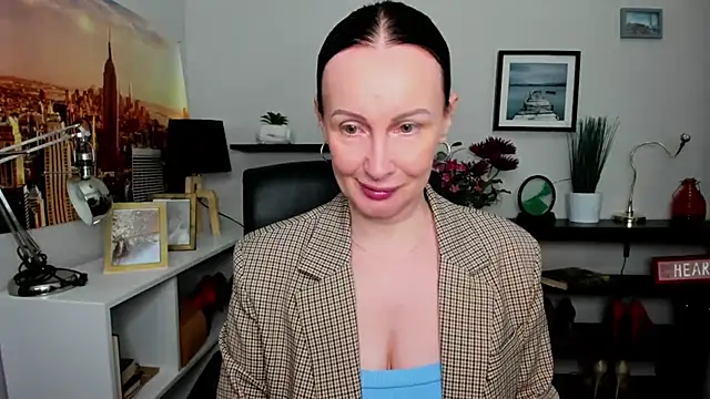 Velvet Jasmine online show from 09-19-25, 05:31