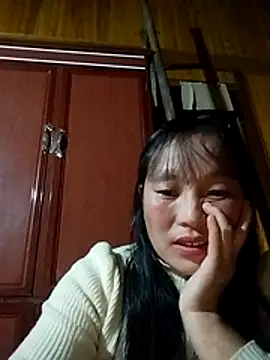 miss-su online show from 10-28-25, 01:14