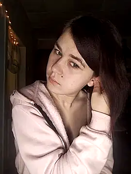 Snapshot of ToryTayler chatting on 12-18-25, 02:34 ToryTayler online show from 12-18-25, 02:34