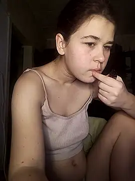 Snapshot of ToryTayler chatting on 01-08-26, 08:22 ToryTayler online show from 01-08-26, 08:22