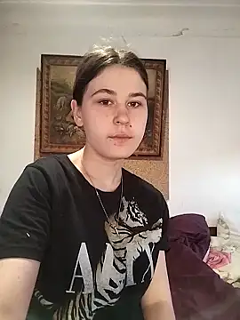 ToryTayler online show from 04-25-26, 02:03