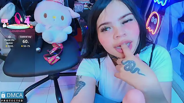 CandyKane06  online show from 09-11-25, 02:44