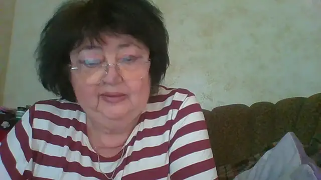 Snapshot of MilaSky5303 chatting on 04-24-26, 01:02 MilaSky5303 online show from 04-24-26, 01:02