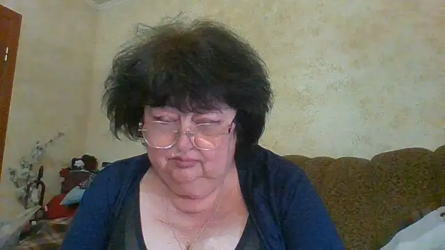 Snapshot of MilaSky5303 chatting on 05-22-26, 09:20 MilaSky5303 online show from 05-22-26, 09:20