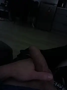 studdd716 online show from 12-17-25, 04:02