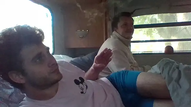 Snapshot of DeafGuyProud389 chatting on 09-10-25, 06:19 DeafGuyProud389 online show from 09-10-25, 06:19