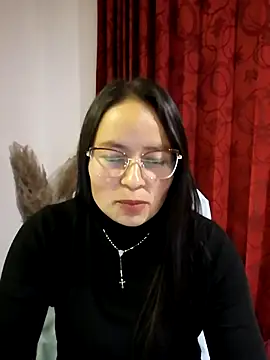 Daliz Leon online show from 10-21-25, 10:54