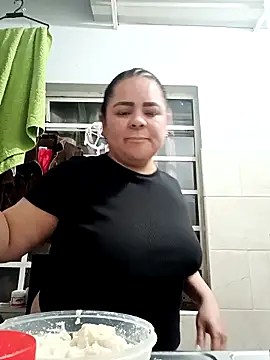 Snapshot of Miss_Adriana01 chatting on 09-13-25, 01:38 Miss Adriana01 online show from 09-13-25, 01:38