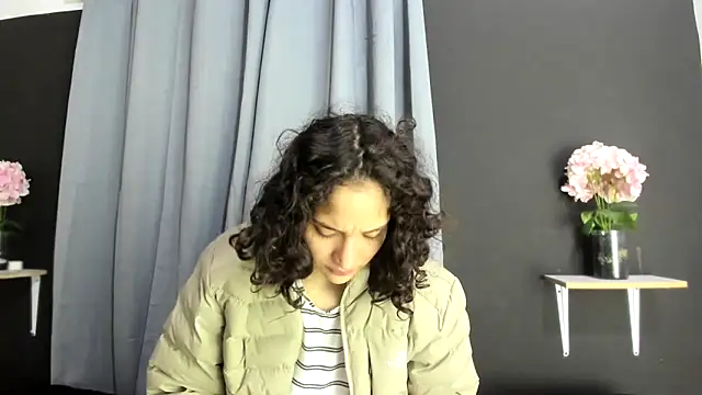 TeensNews18 online show from 11-12-25, 11:21