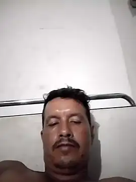 colombiano198720 online show from 11-26-25, 01:28