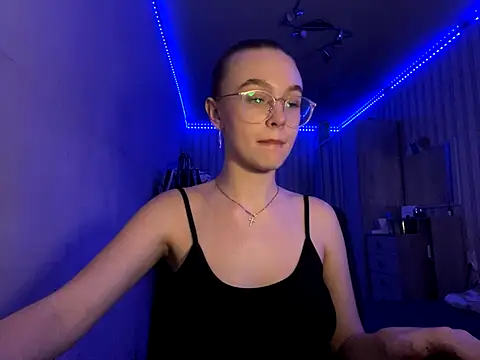 bellameow88 online show from 09-28-25, 11:59