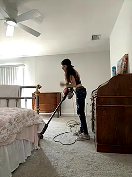 Snapshot of ittybittymeryssa chatting on 11-20-25, 04:29 ittybittymeryssa online show from 11-20-25, 04:29