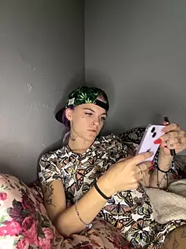 Snapshot of ittybittymeryssa chatting on 11-24-25, 01:16 ittybittymeryssa online show from 11-24-25, 01:16