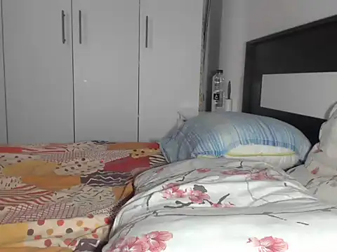 petite danielle online show from 06-23-26, 09:07