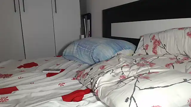 petite danielle online show from 07-04-26, 12:11