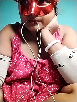 mimi87hoty online show from 11-15-25, 04:36