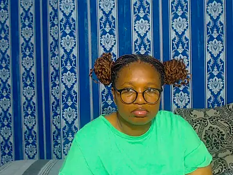 JUICEYLIPS333 online show from 10-14-25, 05:03