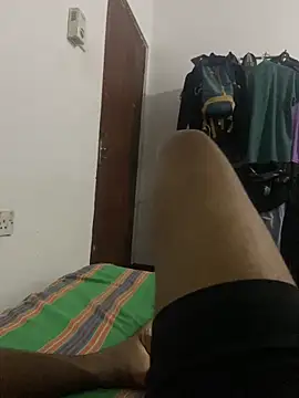 Snapshot of Senurak99 chatting on 09-12-25, 08:53 Senurak99 online show from 09-12-25, 08:53