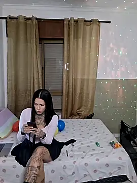 Snapshot of Tigresa23 chatting on 05-08-26, 03:34 Tigresa23 online show from 05-08-26, 03:34