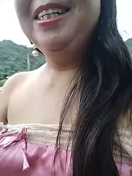 Snapshot of lusy-00 chatting on 06-19-26, 11:03 lusy-00 online show from 06-19-26, 11:03