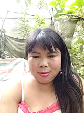 Snapshot of lusy-00 chatting on 06-25-26, 02:22 lusy-00 online show from 06-25-26, 02:22