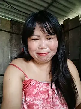Snapshot of lusy-00 chatting on 07-18-26, 02:05 lusy-00 online show from 07-18-26, 02:05