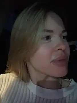 Snapshot of SMELLSEX chatting on 09-20-25, 04:30 SMELLSEX online show from 09-20-25, 04:30