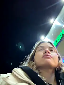 Snapshot of SMELLSEX chatting on 09-26-25, 06:23 SMELLSEX online show from 09-26-25, 06:23