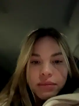 Snapshot of SMELLSEX chatting on 10-01-25, 03:40 SMELLSEX online show from 10-01-25, 03:40