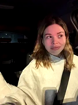 Snapshot of SMELLSEX chatting on 10-13-25, 04:51 SMELLSEX online show from 10-13-25, 04:51